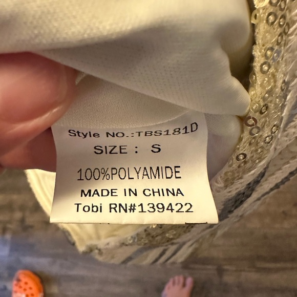 Sequined silver and gold Tobi mini skirt. - Picture 3 of 4